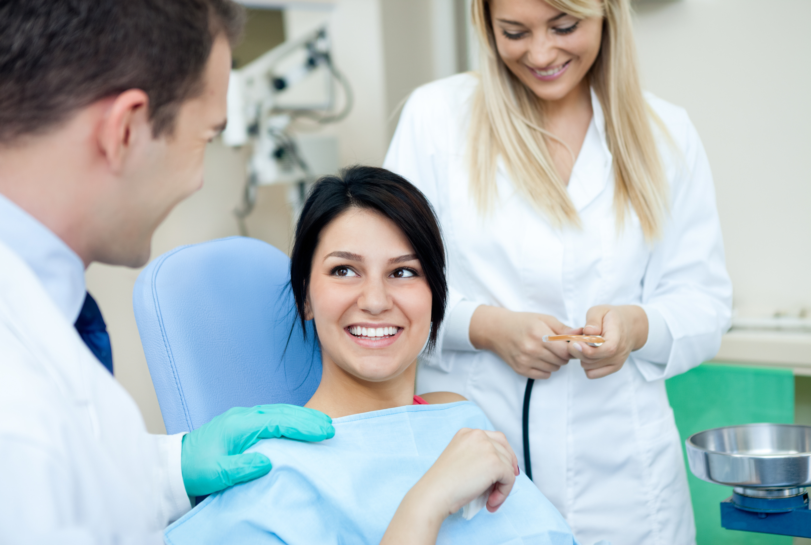 First Family Dental | Emergency Treatment, Extractions and Implant Dentistry